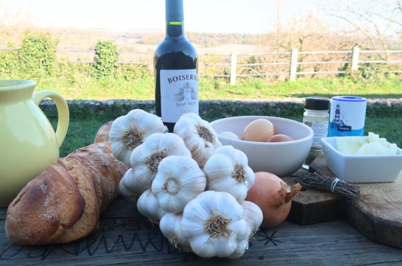 Garlic Soup from Gascony | LE TOURIN À L'AIL