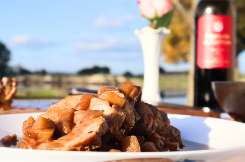 Pork Tenderloin with Apples from Extremadura | SOLOMILLO IBÉRICO A LA EXTREMEÑA